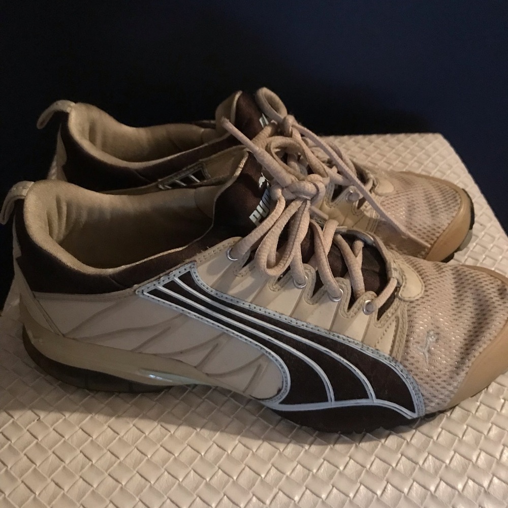 Sneakers - Picture 3 of 3